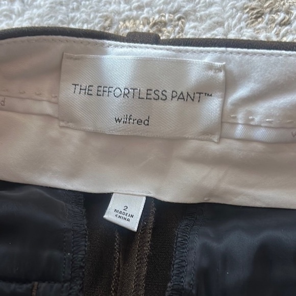 Aritzia Wilfred The Effortless Pant™ - (Re)ssential Pant™ High-waisted 2 - Picture 4 of 9
